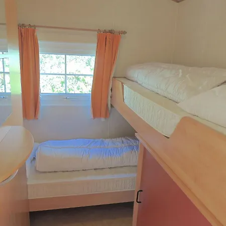Carefully Furnished Chalet With A Nice Garden, In Nature * הונדרלו
